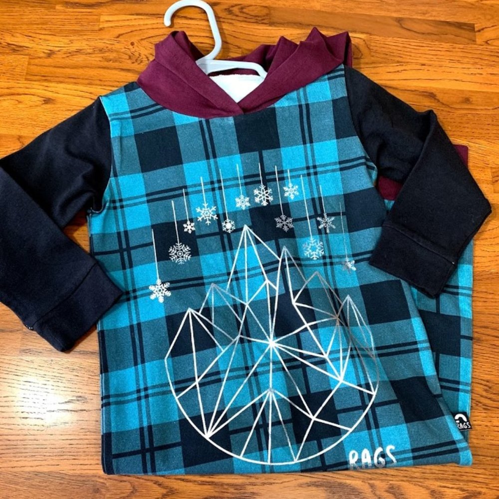 18/24 NWOT Rags to Raches holiday romper